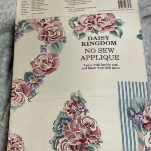 No-Sew Appliqué Hearts Daisy Kingdom - Picture 2 of 2